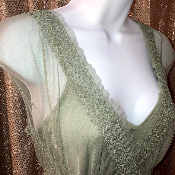 Max Studio - Picture 2 of 4